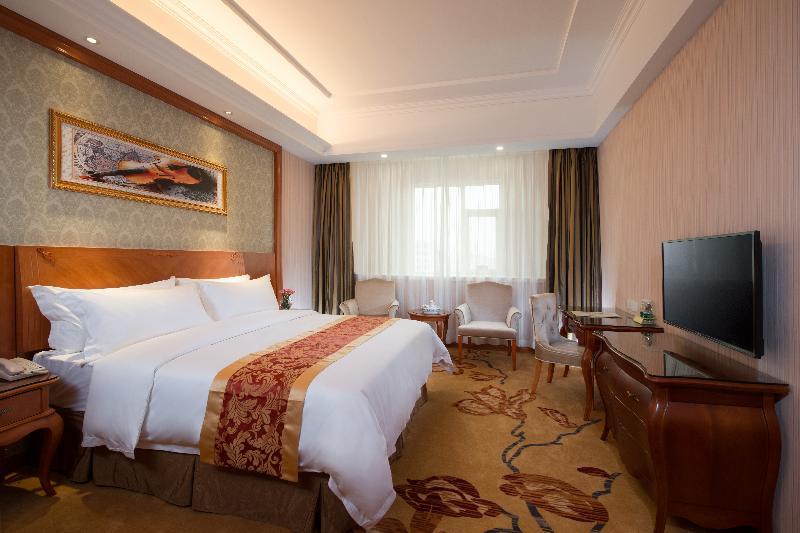 Vienna Hotel Shouti Beijing Exterior photo