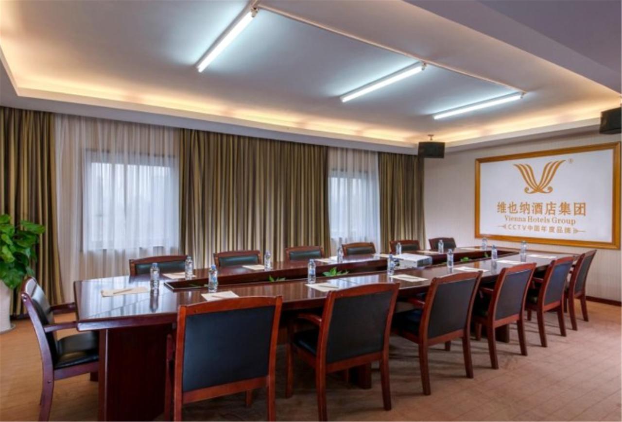 Vienna Hotel Shouti Beijing Exterior photo